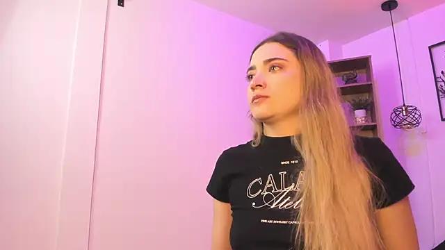 Mad beauty - checkout our excited streamers as they tease to their beloved melodies and slowly squirt for enjoyment to appease your wildest wishes.