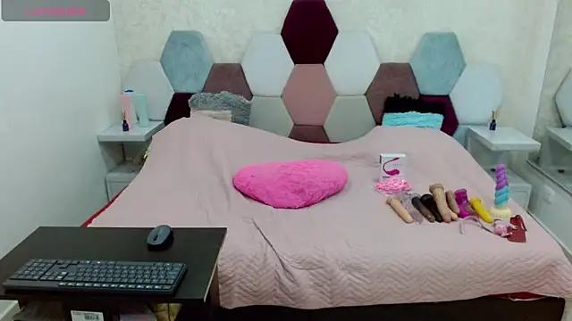 Mad beauty - checkout our excited streamers as they tease to their beloved melodies and slowly squirt for enjoyment to appease your wildest wishes.