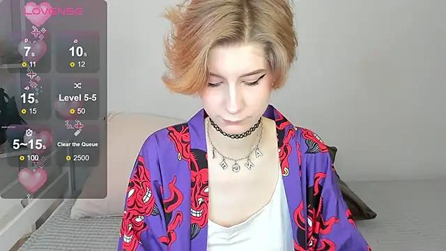 Mad beauty - checkout our excited streamers as they tease to their beloved melodies and slowly squirt for enjoyment to appease your wildest wishes.