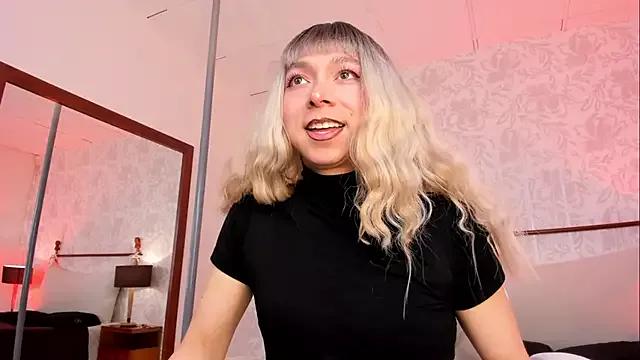 Mad beauty - checkout our excited streamers as they tease to their beloved melodies and slowly squirt for enjoyment to appease your wildest wishes.