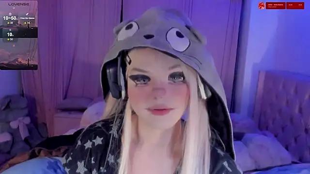 Mad beauty - checkout our excited streamers as they tease to their beloved melodies and slowly squirt for enjoyment to appease your wildest wishes.