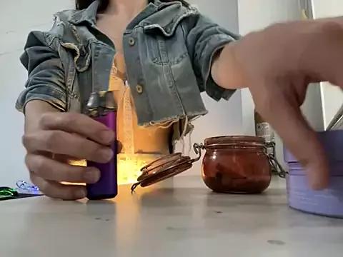 Mad beauty - checkout our excited streamers as they tease to their beloved melodies and slowly squirt for enjoyment to appease your wildest wishes.