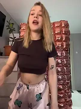 Mad beauty - checkout our excited streamers as they tease to their beloved melodies and slowly squirt for enjoyment to appease your wildest wishes.