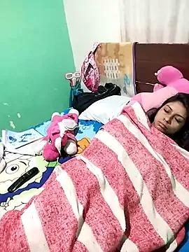 AnggelicaSwan21 from StripChat is Freechat