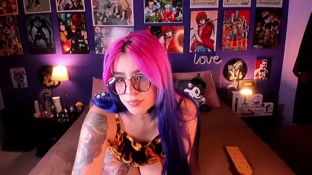 Mad beauty - checkout our excited streamers as they tease to their beloved melodies and slowly squirt for enjoyment to appease your wildest wishes.