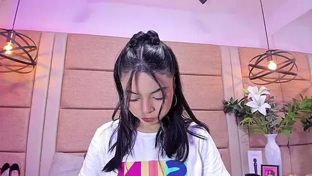 AriaBelles from StripChat is Freechat