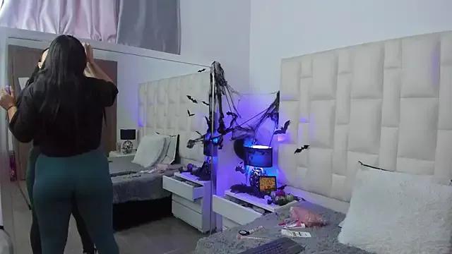 Mad beauty - checkout our excited streamers as they tease to their beloved melodies and slowly squirt for enjoyment to appease your wildest wishes.