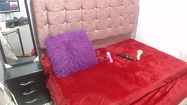 Mad beauty - checkout our excited streamers as they tease to their beloved melodies and slowly squirt for enjoyment to appease your wildest wishes.
