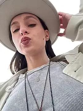 Photos of ArtistAnn from StripChat is Freechat