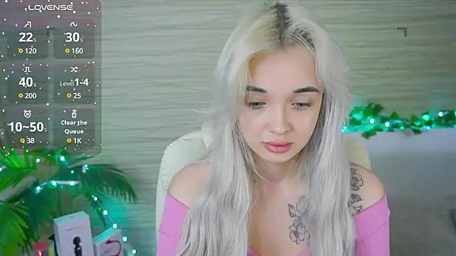 Mad beauty - checkout our excited streamers as they tease to their beloved melodies and slowly squirt for enjoyment to appease your wildest wishes.