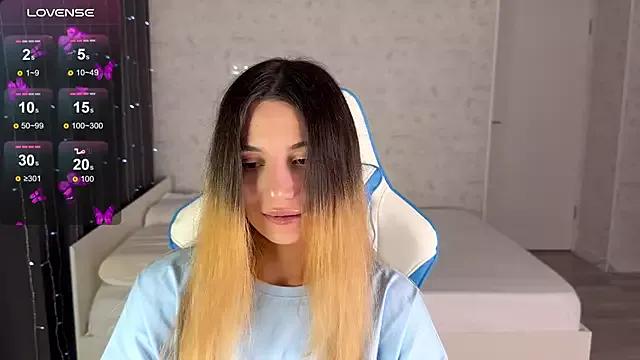 Asya_Fairy from StripChat is Freechat
