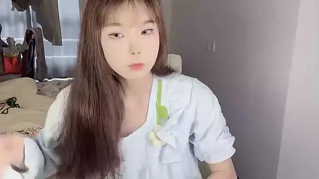 Photos of Aurora112 from StripChat is Freechat