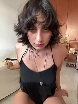 aurora_xoxo from StripChat is Freechat