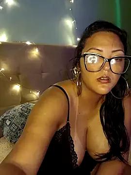 AuroraChest from StripChat is Freechat