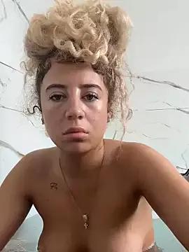 Aurorajadex from StripChat is Freechat