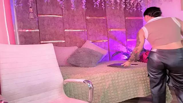 Mad beauty - checkout our excited streamers as they tease to their beloved melodies and slowly squirt for enjoyment to appease your wildest wishes.