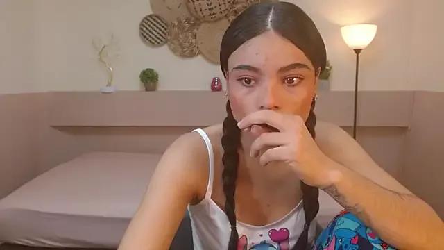 Mad beauty - checkout our excited streamers as they tease to their beloved melodies and slowly squirt for enjoyment to appease your wildest wishes.