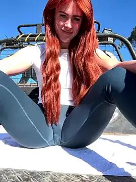 aus_queen from StripChat is Freechat