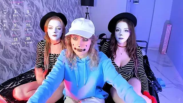 Mad beauty - checkout our excited streamers as they tease to their beloved melodies and slowly squirt for enjoyment to appease your wildest wishes.