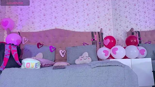 Mad beauty - checkout our excited streamers as they tease to their beloved melodies and slowly squirt for enjoyment to appease your wildest wishes.