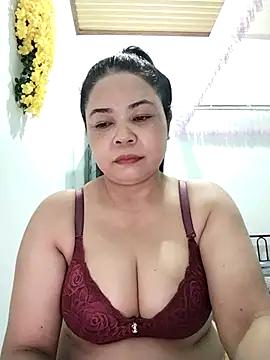 Baby-bigtits2024 from StripChat is Freechat