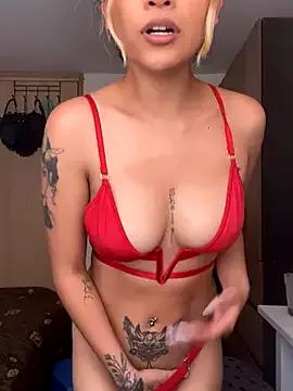 baby_lizy from StripChat is Freechat