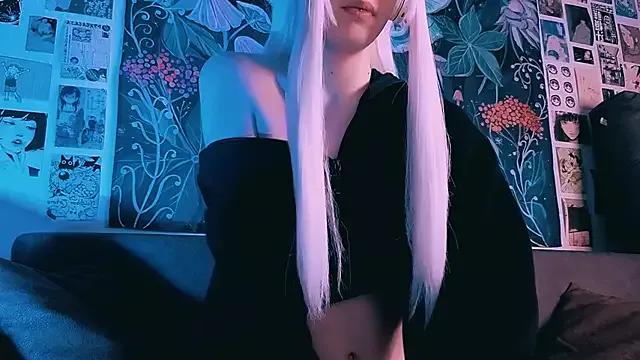 Mad beauty - checkout our excited streamers as they tease to their beloved melodies and slowly squirt for enjoyment to appease your wildest wishes.