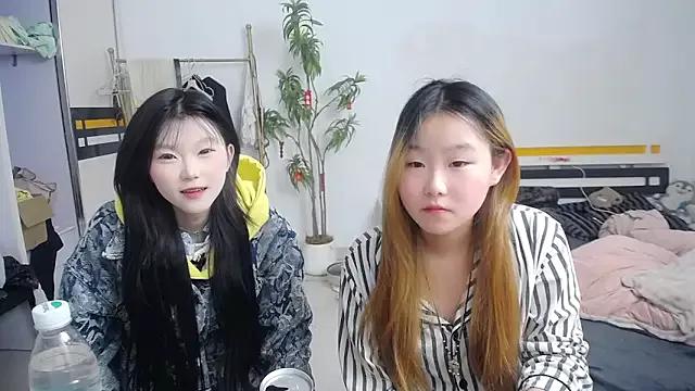 Mad beauty - checkout our excited streamers as they tease to their beloved melodies and slowly squirt for enjoyment to appease your wildest wishes.