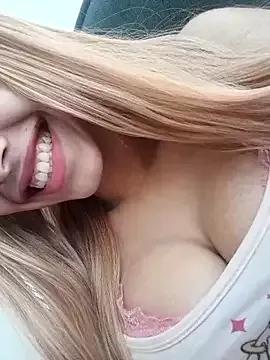 Babyleti from StripChat is Freechat