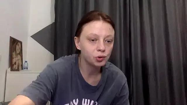 BabyLizas from StripChat