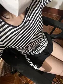 Mad beauty - checkout our excited streamers as they tease to their beloved melodies and slowly squirt for enjoyment to appease your wildest wishes.