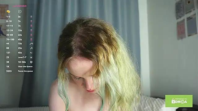 Mad beauty - checkout our excited streamers as they tease to their beloved melodies and slowly squirt for enjoyment to appease your wildest wishes.