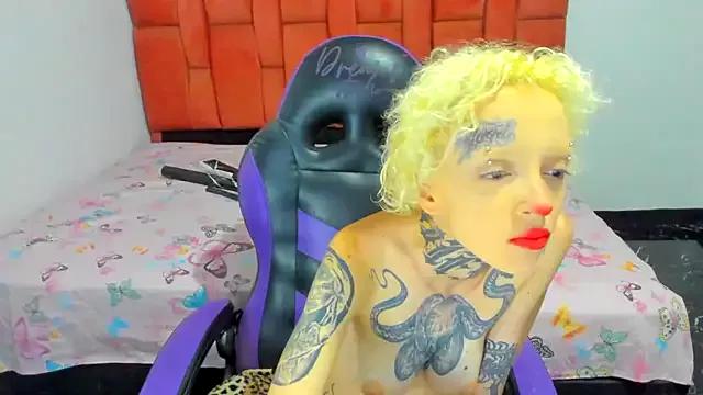 Mad beauty - checkout our excited streamers as they tease to their beloved melodies and slowly squirt for enjoyment to appease your wildest wishes.