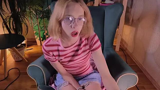 Mad beauty - checkout our excited streamers as they tease to their beloved melodies and slowly squirt for enjoyment to appease your wildest wishes.