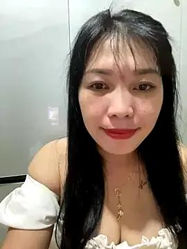 Bear-cute00 from StripChat is Freechat