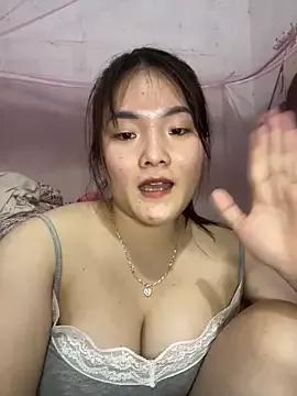 Beautiful-light22 from StripChat is Freechat