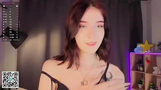 BelindaParbs from StripChat is Freechat