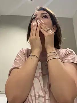 BelleSkye from StripChat