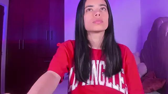 BelleVaal from StripChat is Freechat