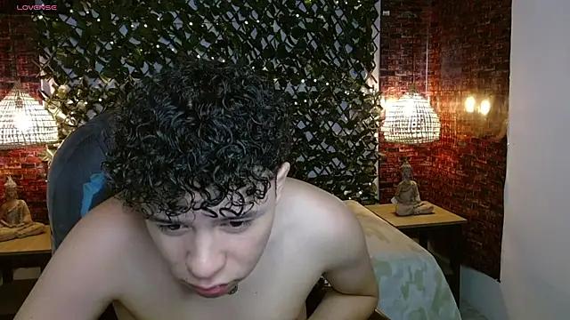 BenjaminTwink_ from StripChat is Freechat