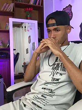 BentoWilliams from StripChat is Freechat