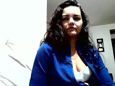 BetinaDiniz from StripChat is Freechat