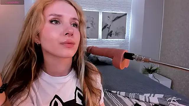 Mad beauty - checkout our excited streamers as they tease to their beloved melodies and slowly squirt for enjoyment to appease your wildest wishes.