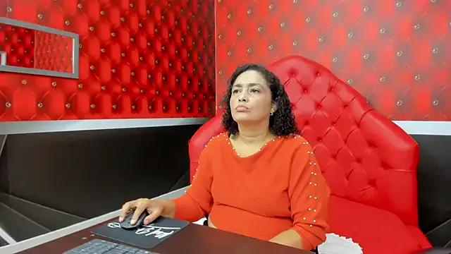 Bianca_Millf from StripChat is Freechat