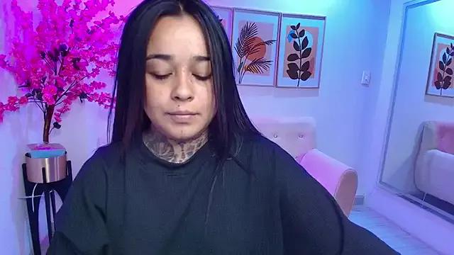 Black_roseee from StripChat is Freechat