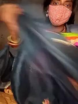 BlackCoupel from StripChat is Freechat