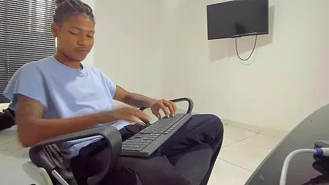 blackdirty420 from StripChat is Freechat