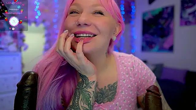 Mad beauty - checkout our excited streamers as they tease to their beloved melodies and slowly squirt for enjoyment to appease your wildest wishes.