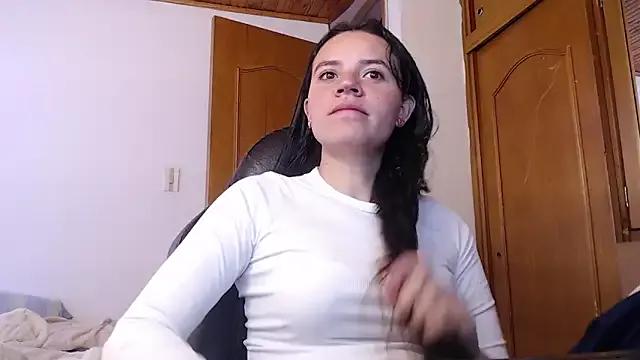 BlairMeadow from StripChat is Freechat