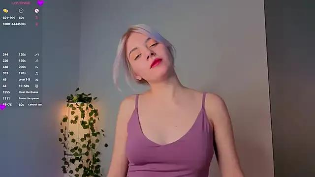 BlissBoardley from StripChat is Freechat